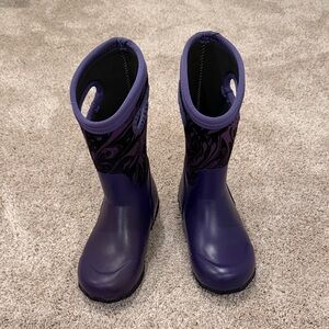 Bogs spooky Waterproof Boots size 2